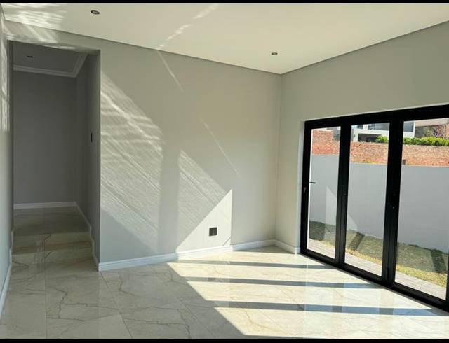 4 BEDROOM HOUSE FOR SALE IN ELDO VILLAGE